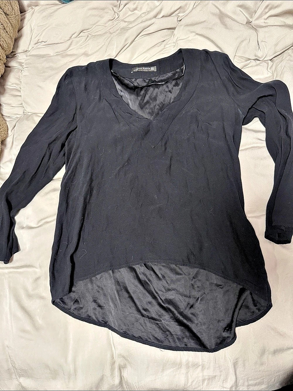Zara Woman Long Sleeve Tunic in Black Size Medium